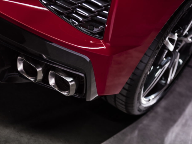 Chevrolet Corvette: svelata la C8 a motore centrale