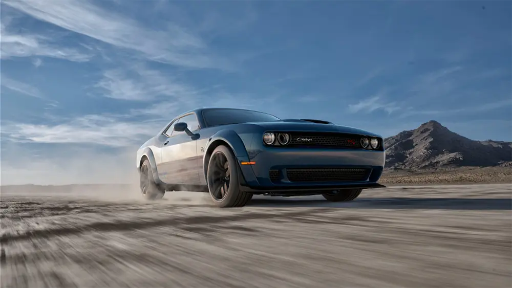 LEASING DODGE CHALLENGER R/T
