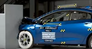 Crash test IIHS: bene la Volt di Chevrolet