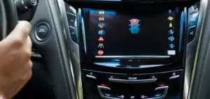 Cadillac testa la tecnologia V2I