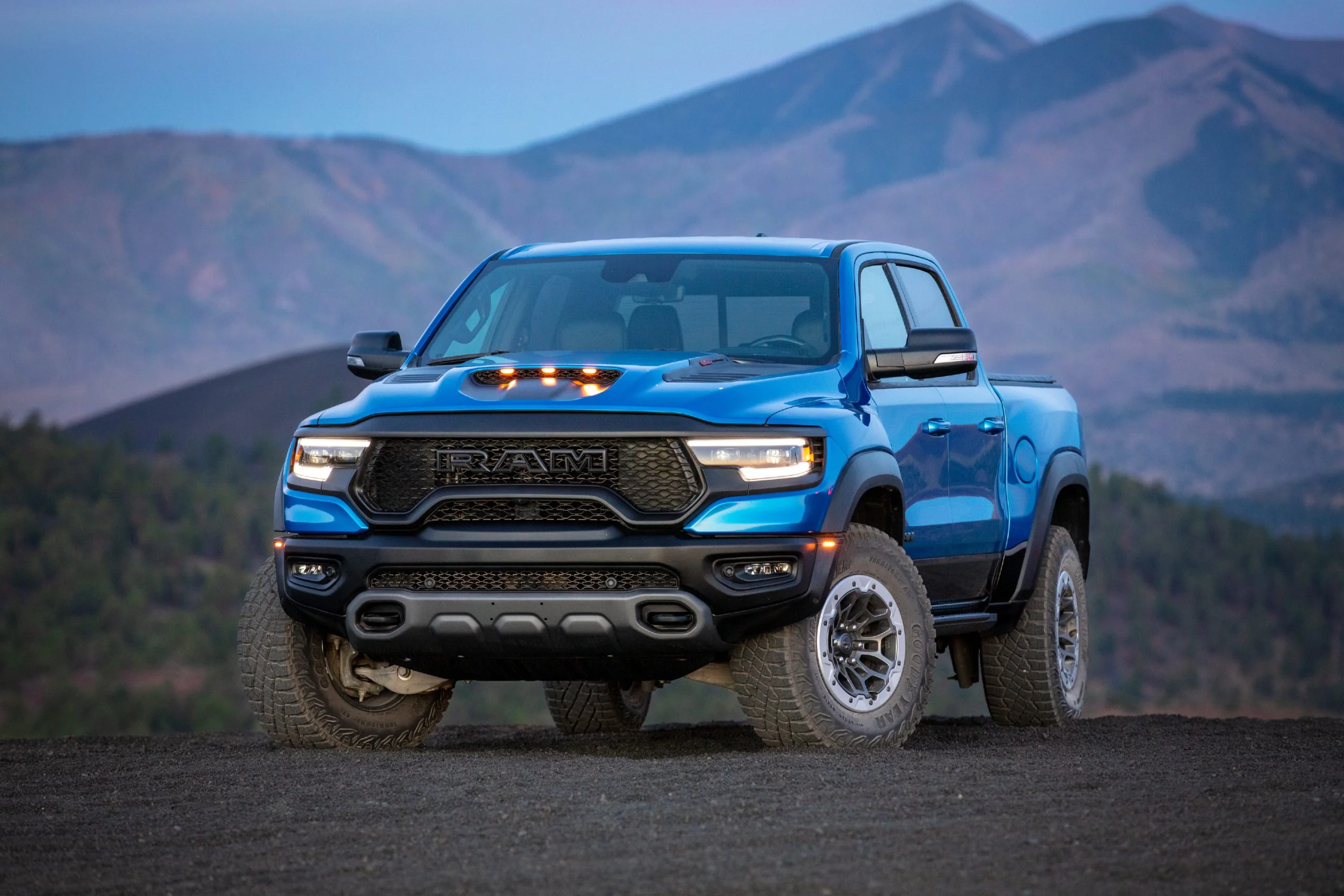 RAM saluta un’icona storica con l’esclusiva edizione 2024 del RAM 1500 TRX 6.2L Supercharged V8 – Final Edition