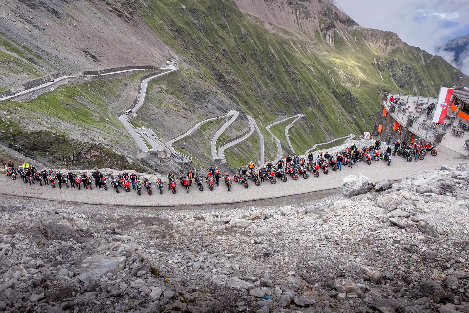 6° Raduno di Livigno – Un’esperienza indimenticabile per gli appassionati di montagna e motori